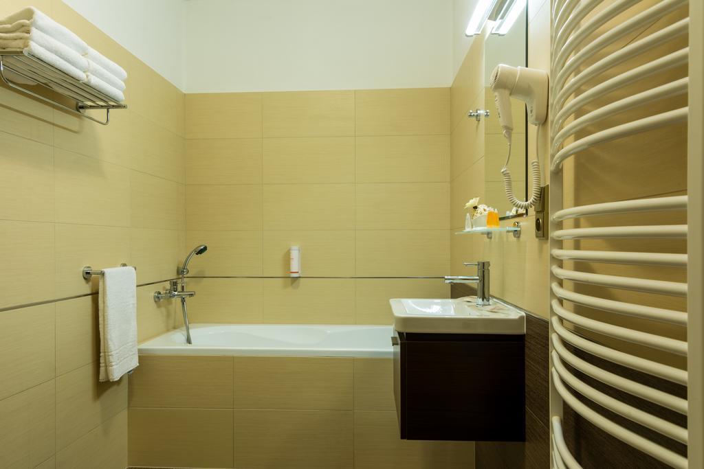 Hotel Luznice Plana nad Luznici Номер фото